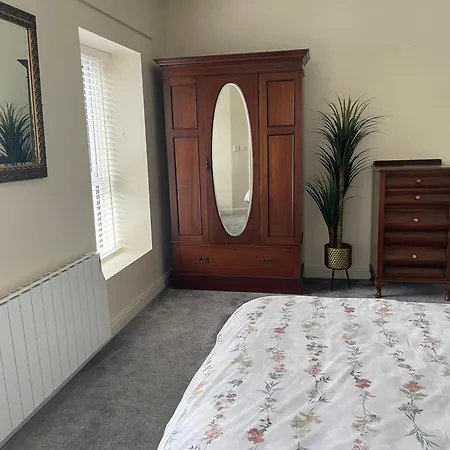 - Town Centre Appartement